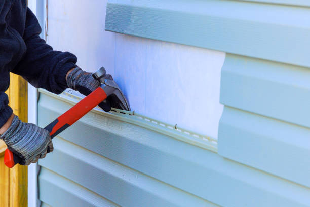 Trusted Emergency Siding Repair service in Waverly, IL - Creative Siding